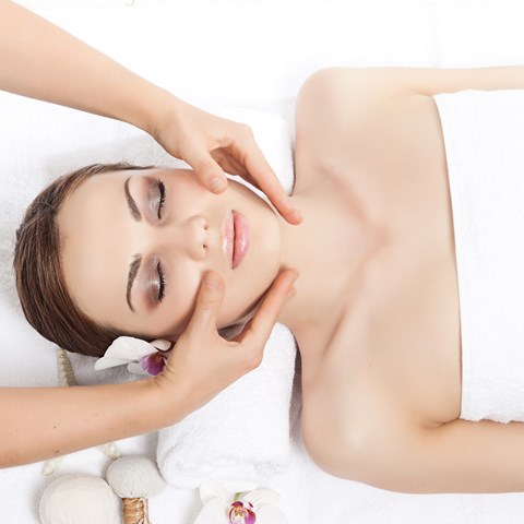 Complimentary Skin Analysis