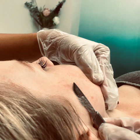 Dermaplaning Facial